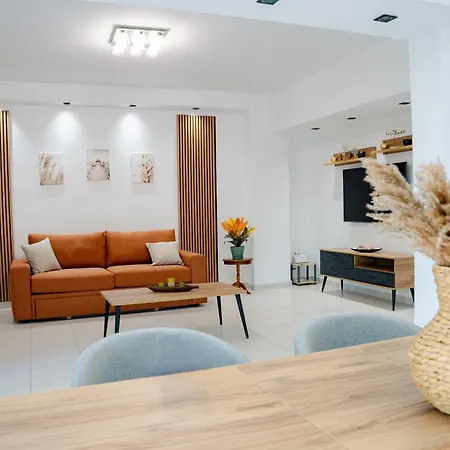 Pearl Private Parking & Metro Apartment