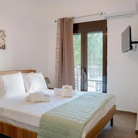 Pearl Private Parking & Metro Thessaloniki