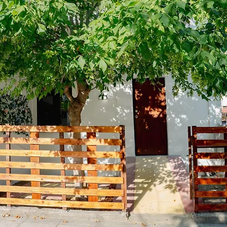 Pearl Private Parking & Metro Selanik