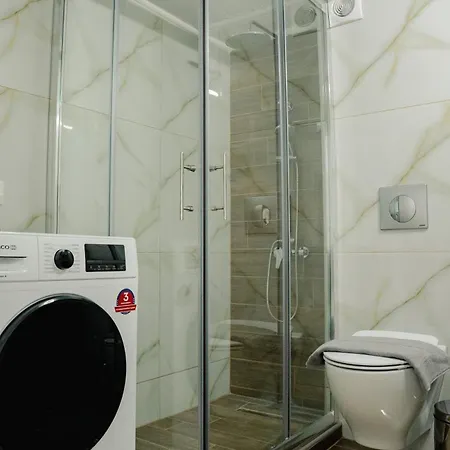 Pearl Private Parking & Metro Apartment