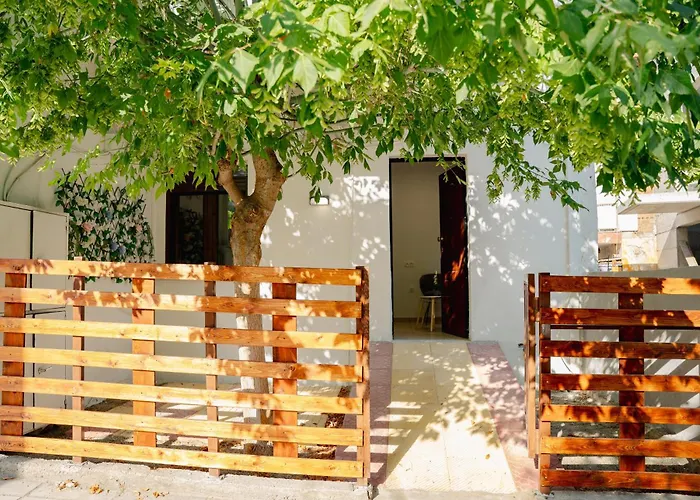 Pearl Private Parking & Metro