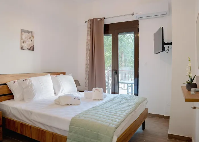 Pearl Private Parking & Metro Selanik