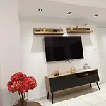 Pearl Private Parking & Metro
